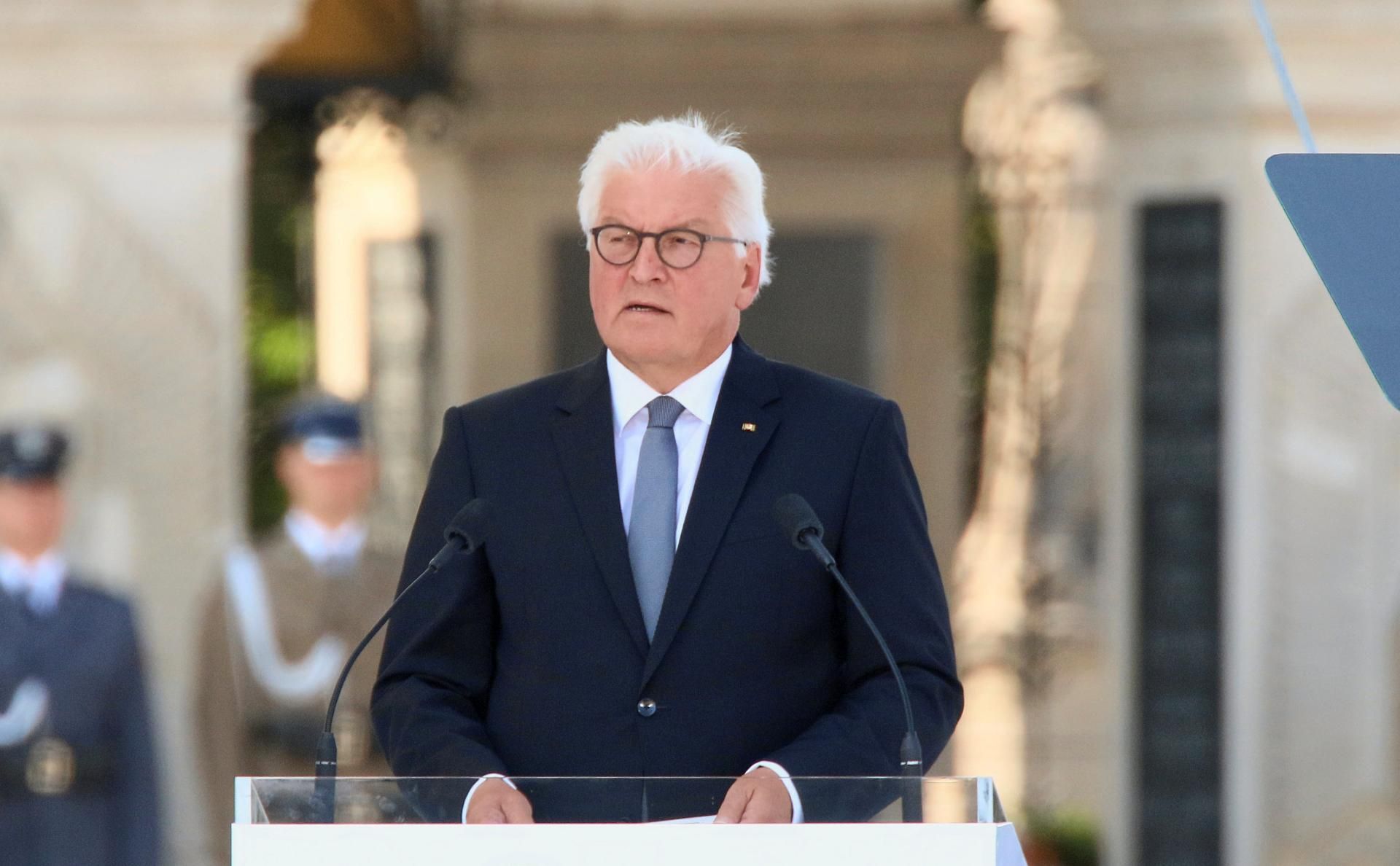 Відкриття "Кристалічної стіни плачу" та зустріч із Зеленським: Штайнмаєр прибув у Київ - новини Ізраїлю - 24 Канал Відкриття "Кристалічної стіни плачу" та зустріч із Зеленським: Штайнмаєр прибув у Київ - новини Ізраїлю - 24 Канал