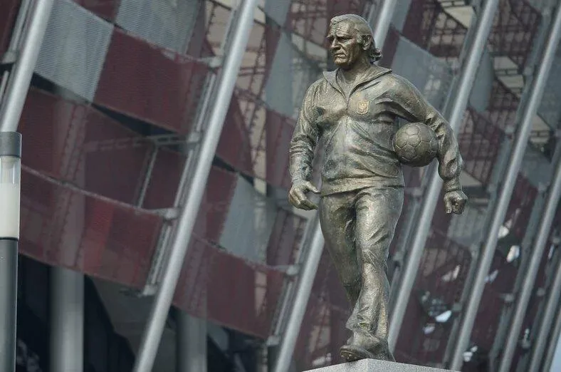 Пам'ятник Гурському у Варшаві Пам'ятник Гурському у Варшаві