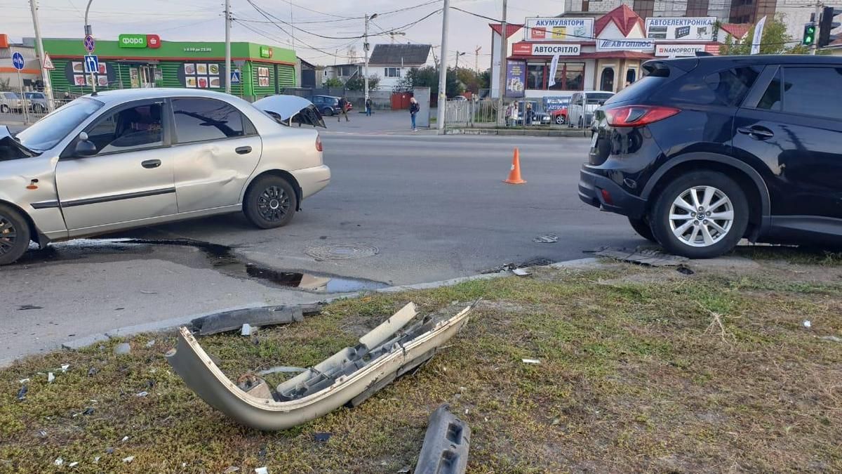 В Броварах под Киевом в серьезном ДТП пострадал полицейский: жуткие фото