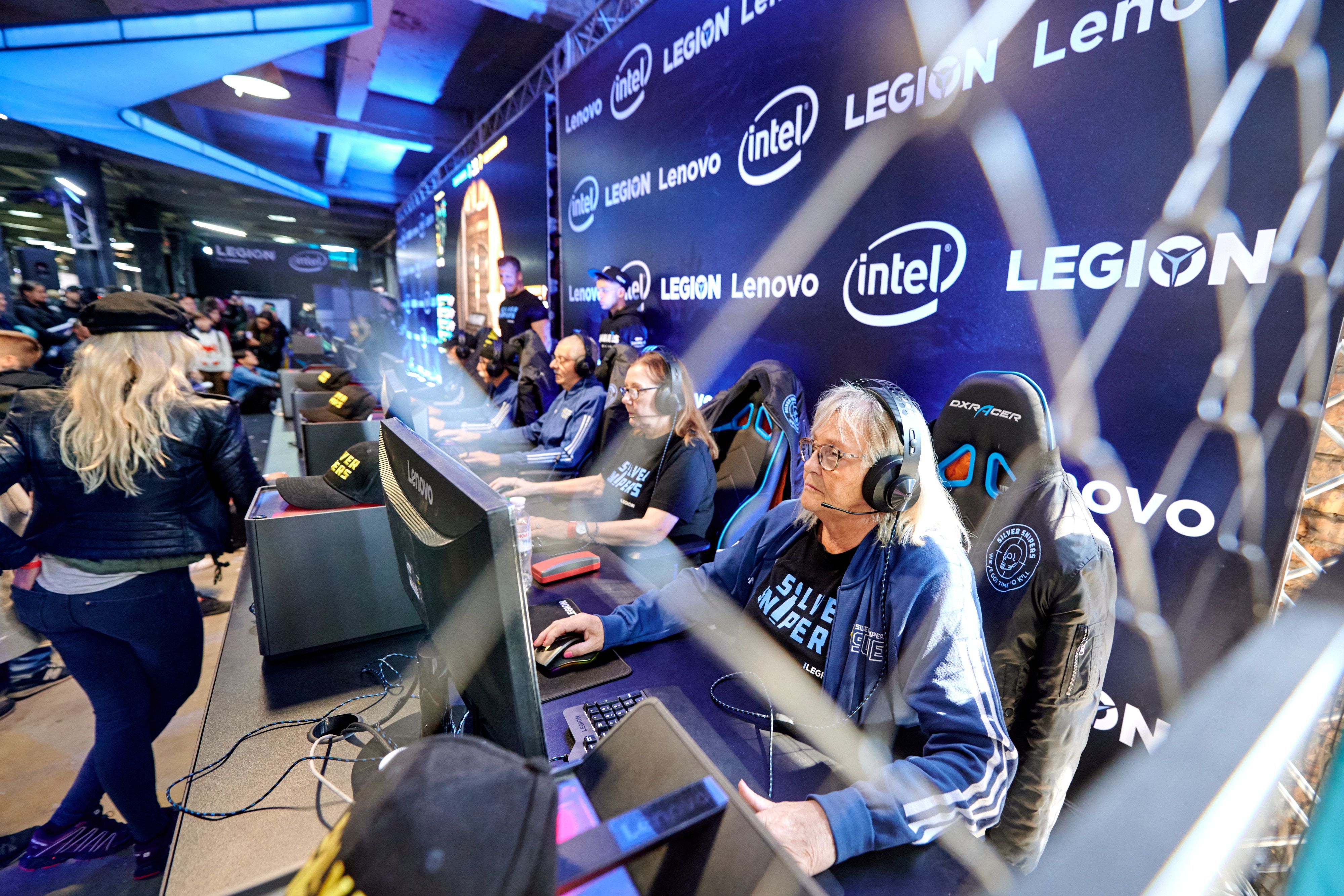 Пять историй о том, как технологии побеждают возрастные стереотипы Пять историй о том, как технологии побеждают возрастные стереотипы