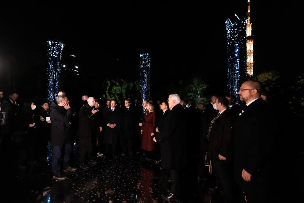 Олена та Володимир Зеленські на церемонії в Олена та Володимир Зеленські на церемонії в