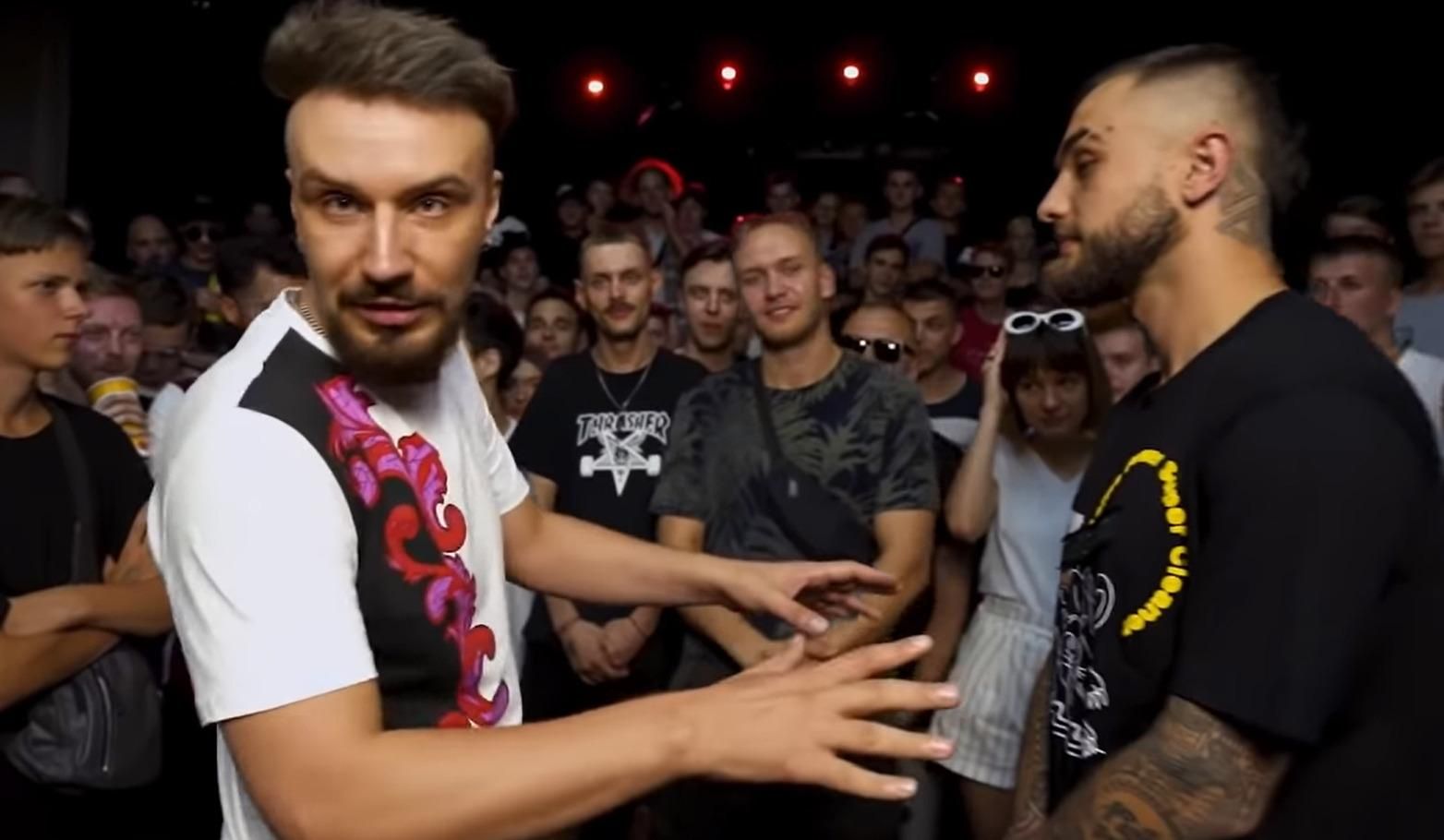 Рэпер из Сум назвал украинский язык "у***ским диалектом", а себя "ватником" Рэпер из Сум назвал украинский язык "у***ским диалектом", а себя "ватником"