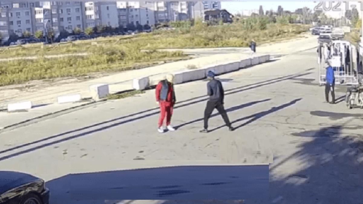 На Софійській Борщагівці під Києвом за день двічі напали на темношкірого автомийника - Київ На Софійській Борщагівці під Києвом за день двічі напали на темношкірого автомийника - Київ