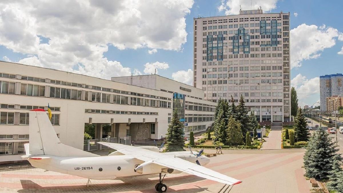 В НАУ обещают отремонтировать общежития и создать "университет будущего" В НАУ обещают отремонтировать общежития и создать "университет будущего"