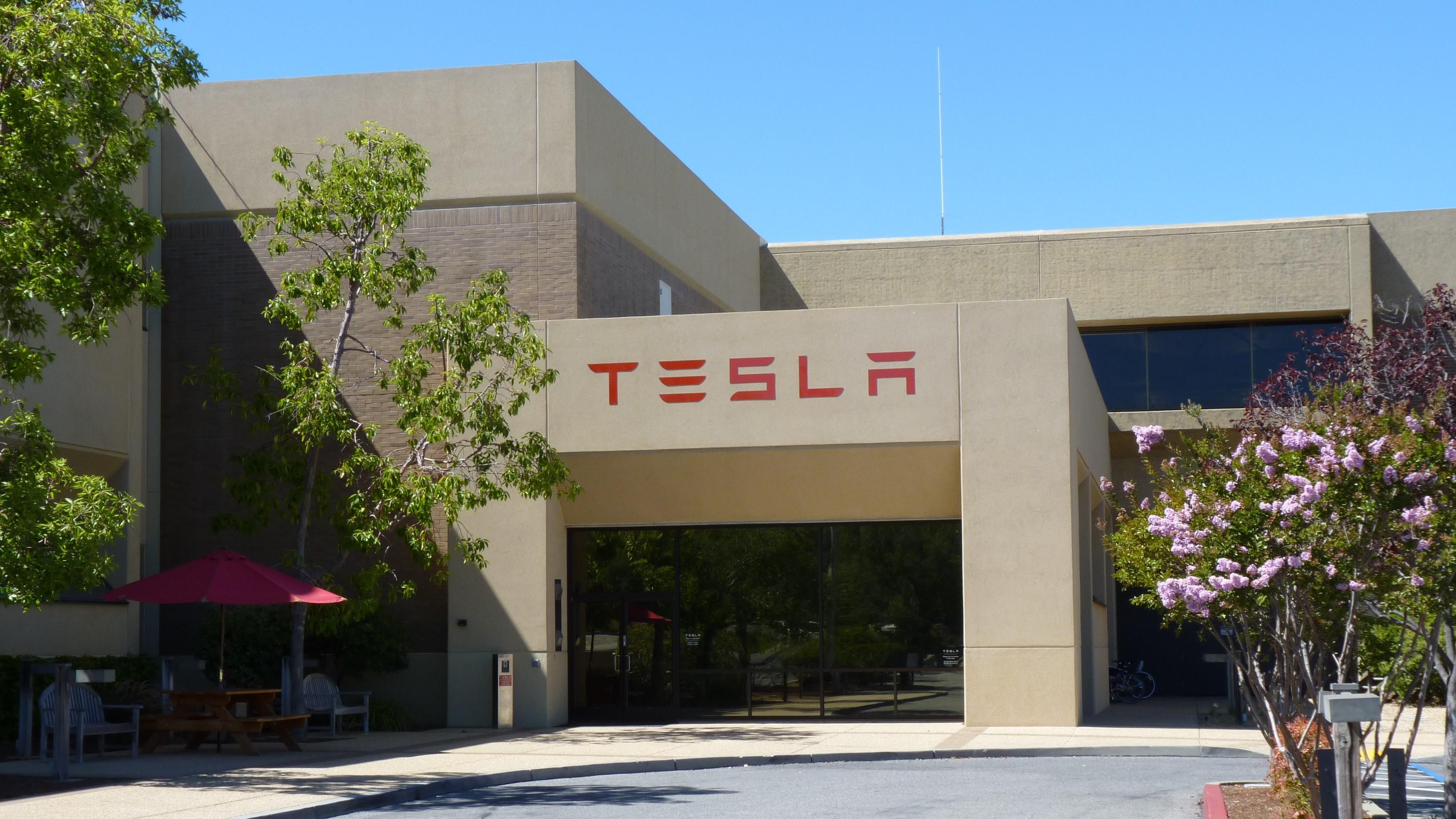 Tesla перенесе штаб-квартиру з Каліфорнії у Техас, щоб зменшити витрати працівників - Бізнес