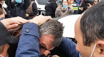 Протест прихильників Саакашвілі біля в'язниці переріс у сутички: є затримані