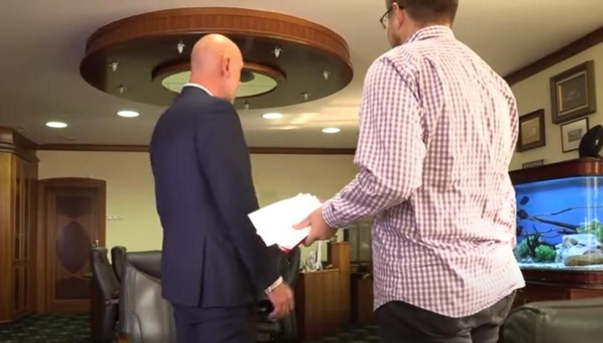 Работнику охраны "Укрэксимбанка" сообщили о подозрении из-за нападения на журналистов Работнику охраны "Укрэксимбанка" сообщили о подозрении из-за нападения на журналистов