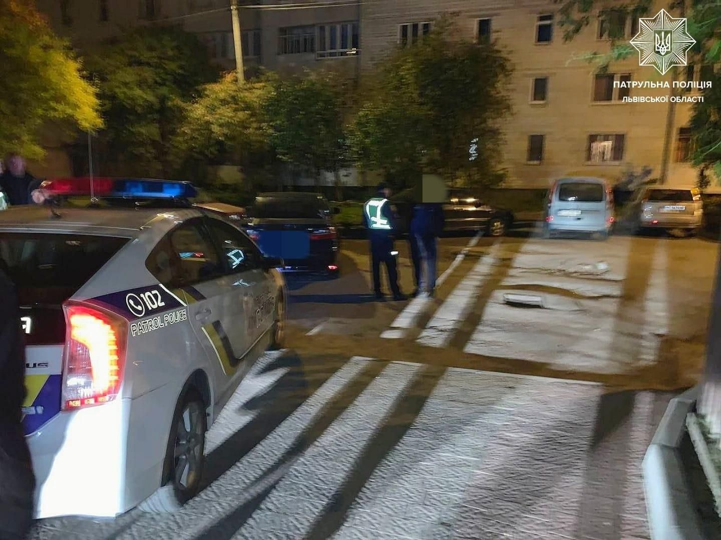 Епічна погоня: п'яний львів'янин намагався втекти від патрульних на авто, а потім – пішки - Новини Львова - Львів Епічна погоня: п'яний львів'янин намагався втекти від патрульних на авто, а потім – пішки - Новини Львова - Львів