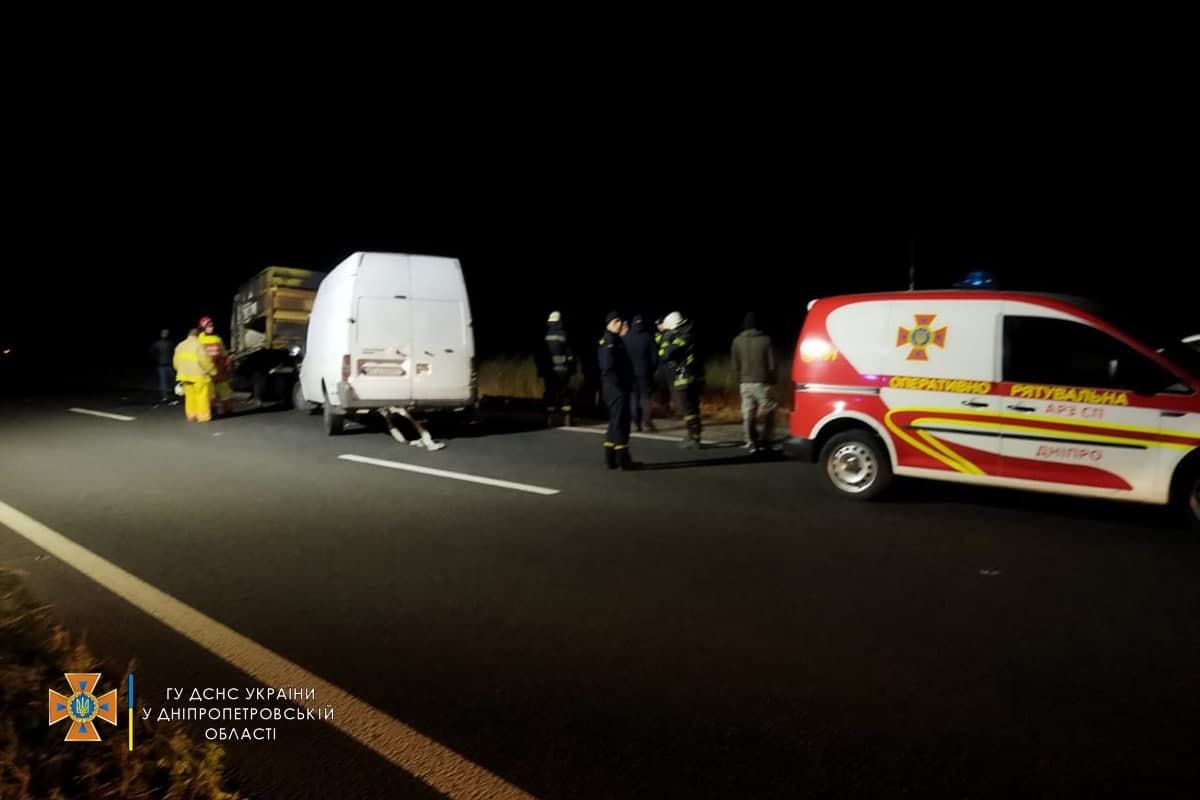 Подросток погиб в ДТП из-за неубранного сгоревшего грузовика: жуткие фото Подросток погиб в ДТП из-за неубранного сгоревшего грузовика: жуткие фото