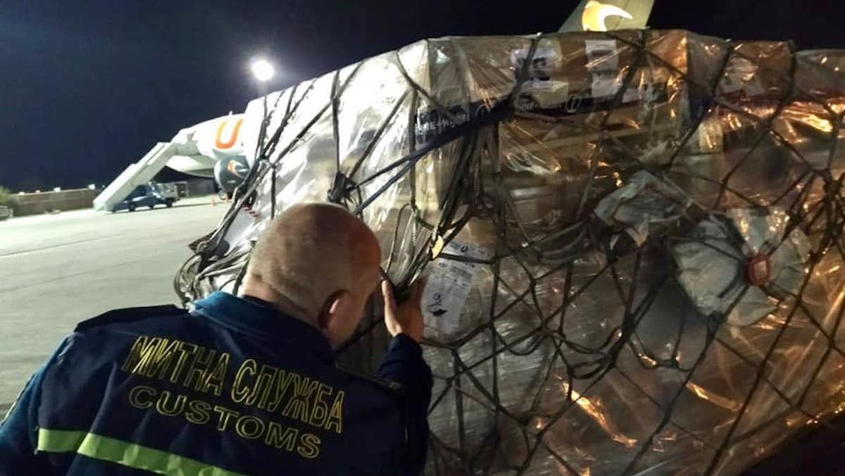 Впервые в истории: Apple завезла в Украину официальную партию айфонов - Новости технологий - Техно Впервые в истории: Apple завезла в Украину официальную партию айфонов - Новости технологий - Техно