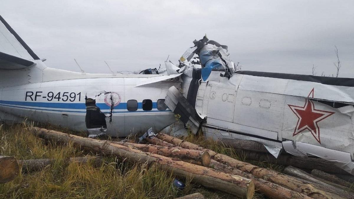 В Татарстане разбился самолет с парашютистами: 16 человек погибли