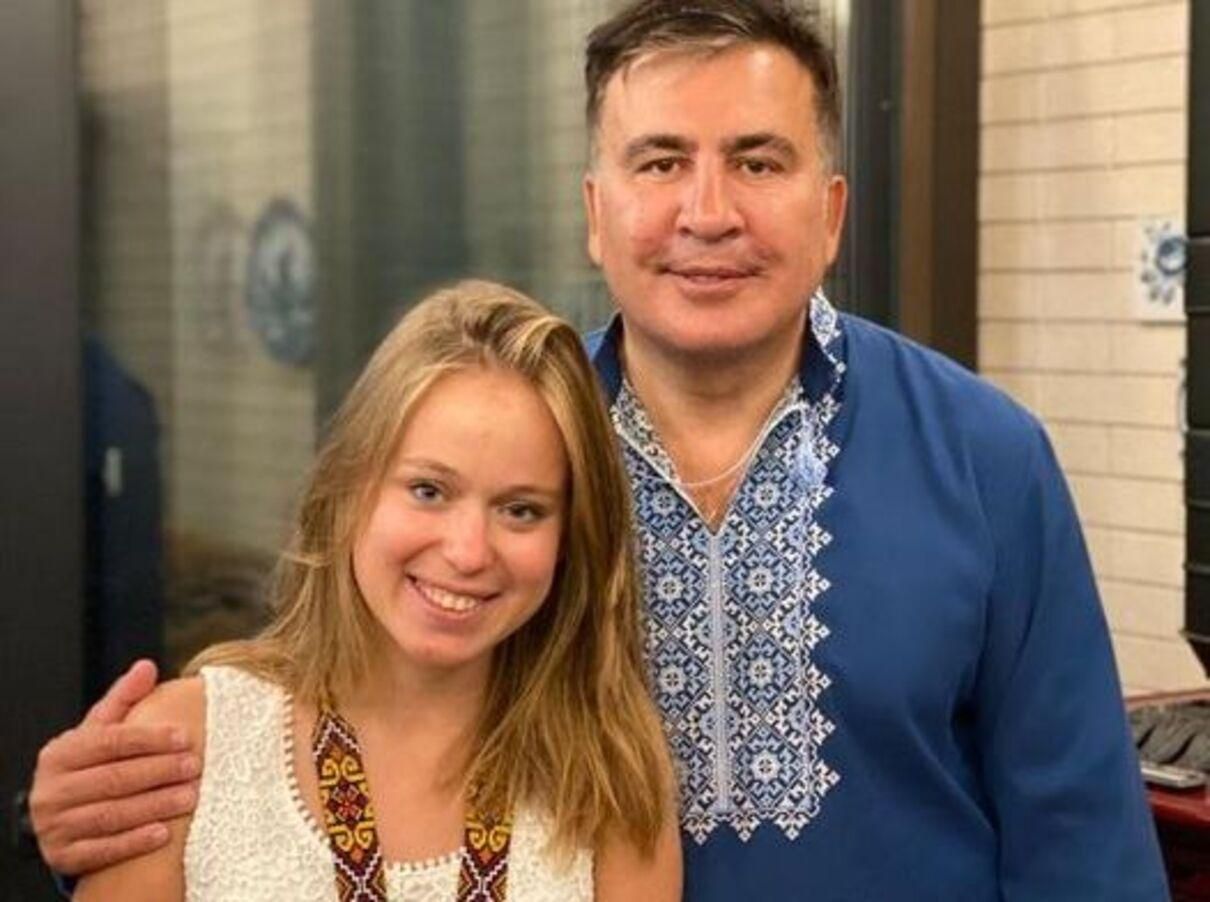 Ми давно живемо разом, як родина, – Саакашвілі про стосунки з Ясько - Грузія новини - 24 Канал Ми давно живемо разом, як родина, – Саакашвілі про стосунки з Ясько - Грузія новини - 24 Канал