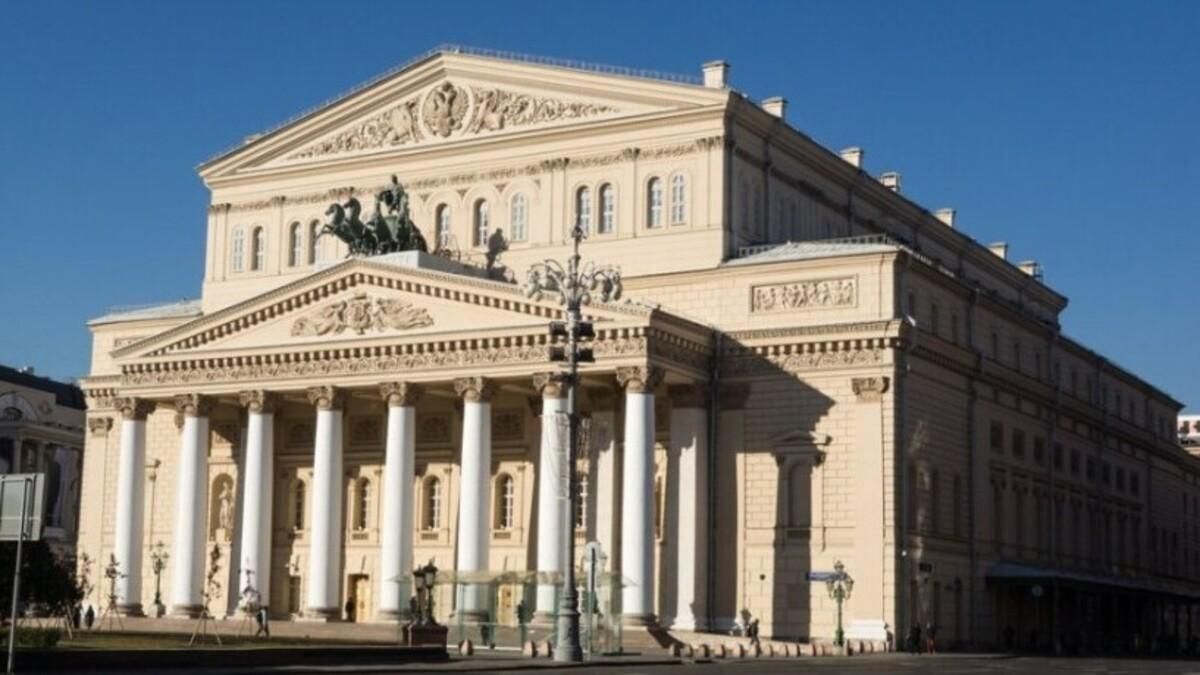 Упала декорация: артист Большого театра погиб прямо на сцене Упала декорация: артист Большого театра погиб прямо на сцене