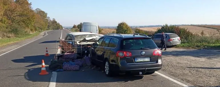У лобовій ДТП на трасі Львів – Луцьк загинув водій Волги У лобовій ДТП на трасі Львів – Луцьк загинув водій Волги
