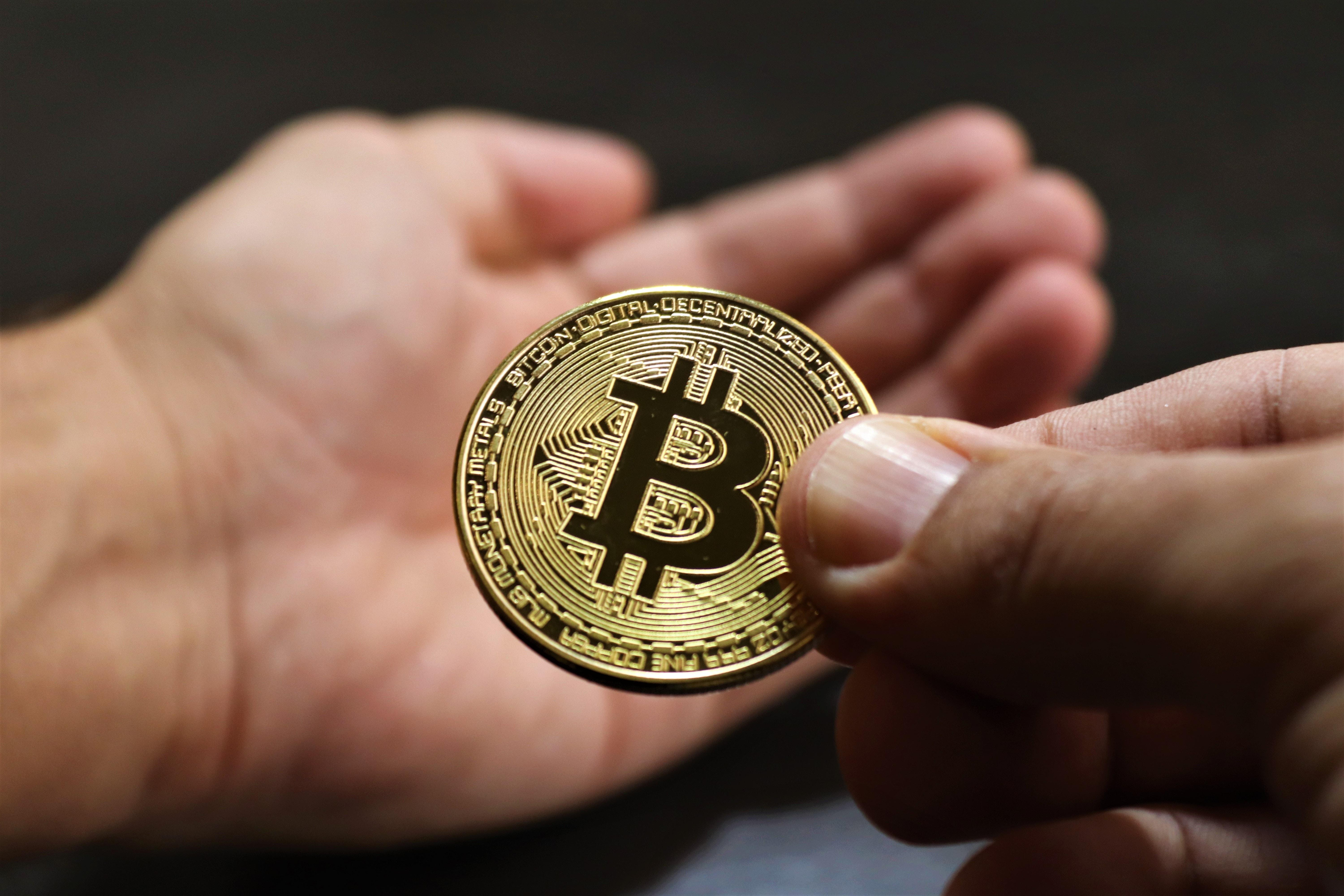 "Чорний список" Китаю: чому інвестиції в майнинг криптовалют можуть заборонити - bitcoin новини - Економіка