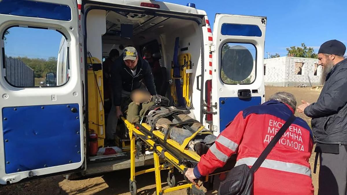 Засыпало землей жителя Харьковщины: оказался в 2-метровой ловушке Засыпало землей жителя Харьковщины: оказался в 2-метровой ловушке