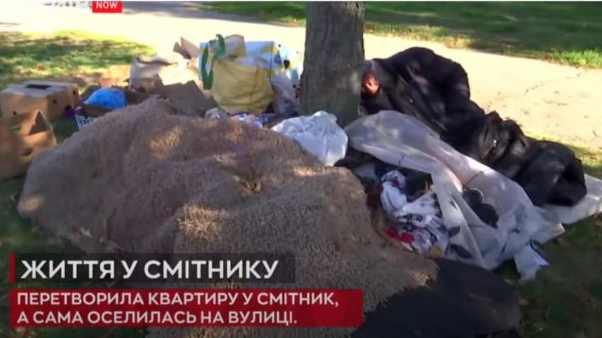 Бабушка-владелица 3-комнатной квартиры в Киеве объяснила, почему живет под деревом