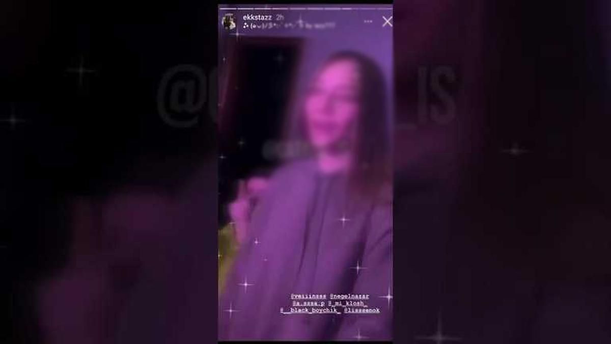 Школьники из Вишневого под Киевом спели гимн России: возмутительное видео Школьники из Вишневого под Киевом спели гимн России: возмутительное видео