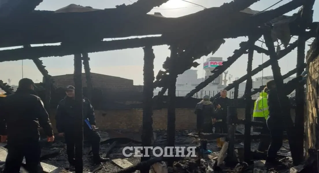 Пожежа біля Майдану Незалежності, в центрі Києва горів дах будинку