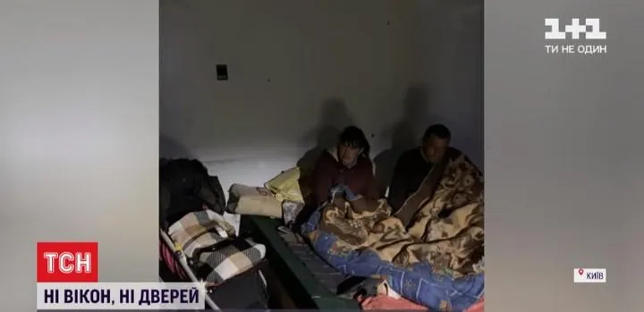 На ВДНГ забрали 4-місячну дитину в бездомної матері, жінка приїхала у Київ з Одеси На ВДНГ забрали 4-місячну дитину в бездомної матері, жінка приїхала у Київ з Одеси