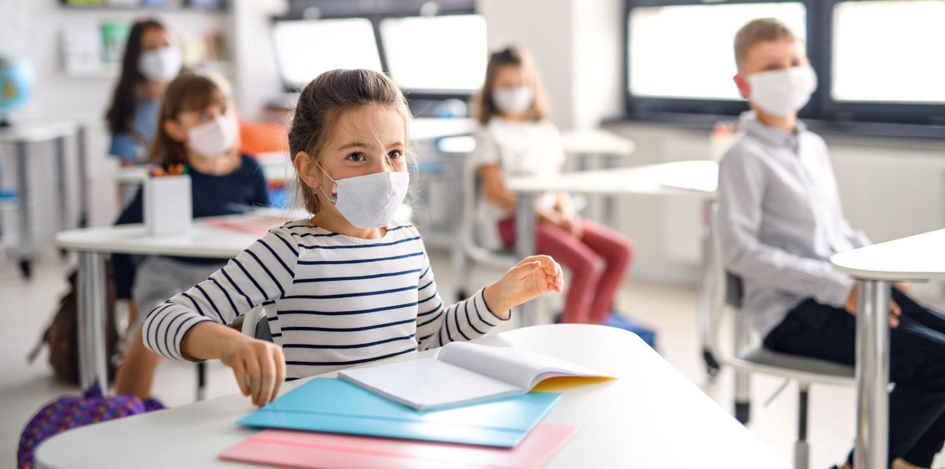 Вакцинация или карантин: все о работе школ, ограничениях и обязательных прививках для учителей Вакцинация или карантин: все о работе школ, ограничениях и обязательных прививках для учителей