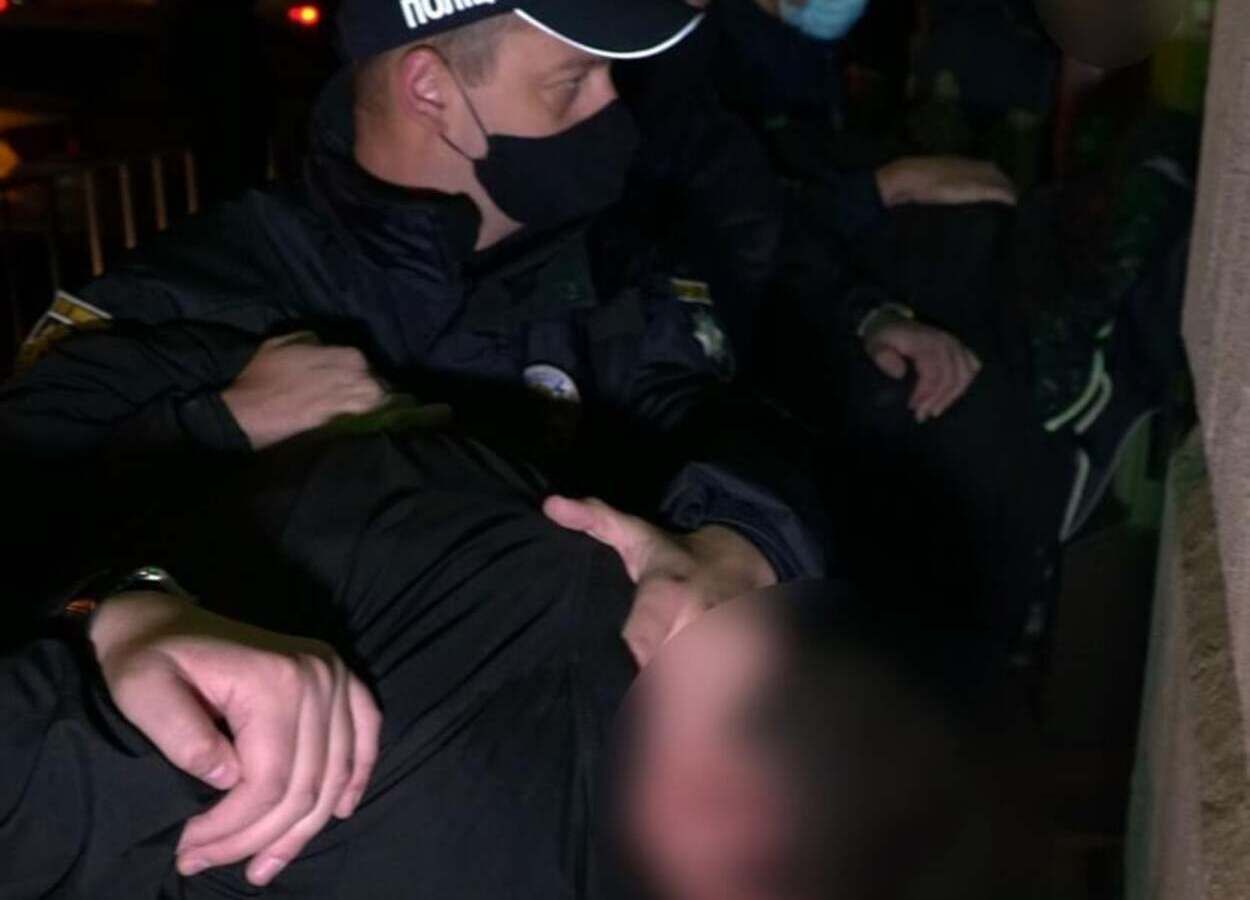 Требовали 2 миллиона евро выкупа: во Львове похитили 19-летнюю девушку Требовали 2 миллиона евро выкупа: во Львове похитили 19-летнюю девушку