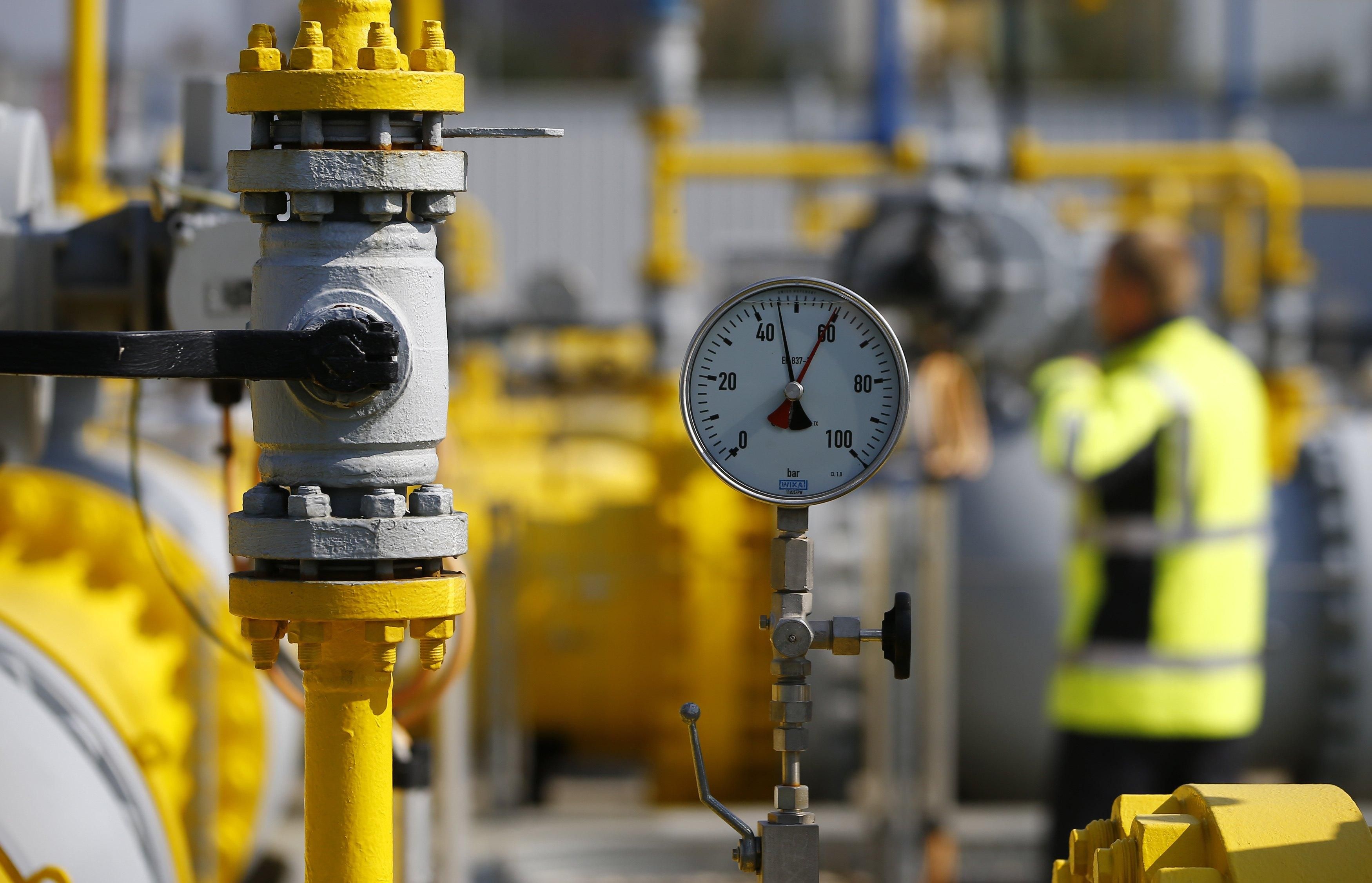 Поставщики газа в Румынии превысили фиксированные тарифы и получили штрафы