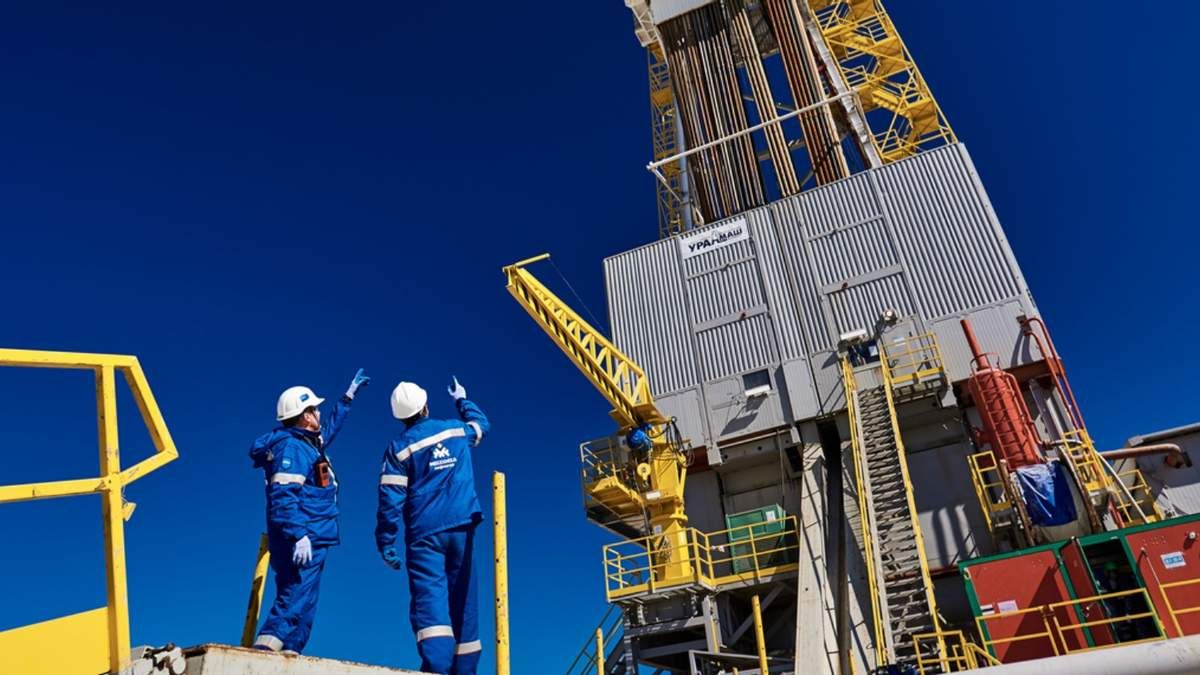 В течение 2021 года "Газпром" трижды снижал объемы транзита газа через Украину В течение 2021 года "Газпром" трижды снижал объемы транзита газа через Украину