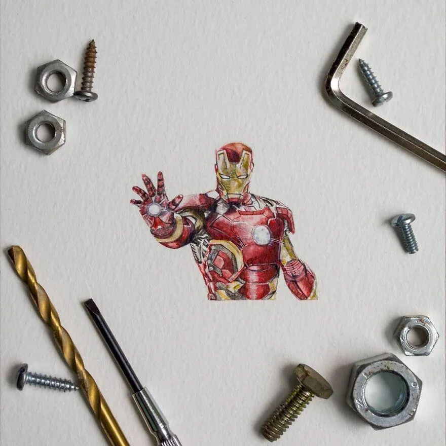 Залізна Людина в оточенні різних залізних предметів Залізна Людина в оточенні різних залізних предметів