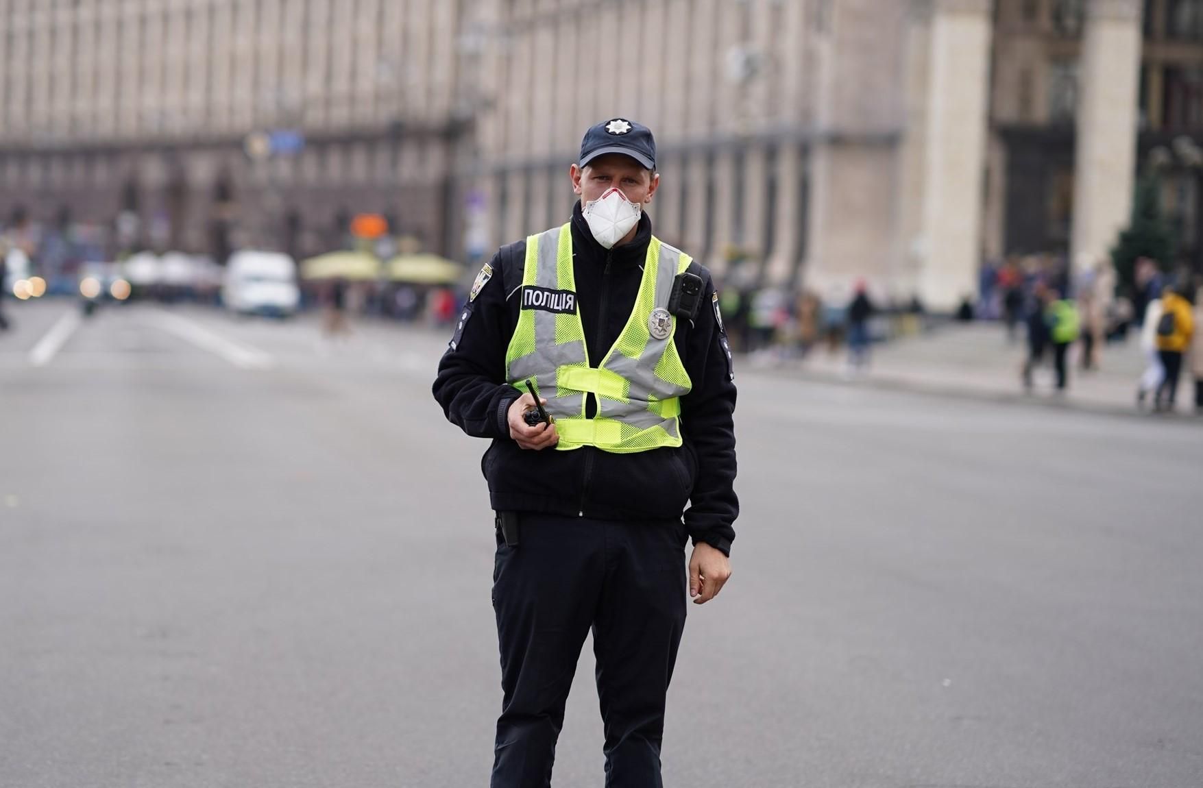 "Противоковидные" патрули: в Херсоне появились особые полицейские