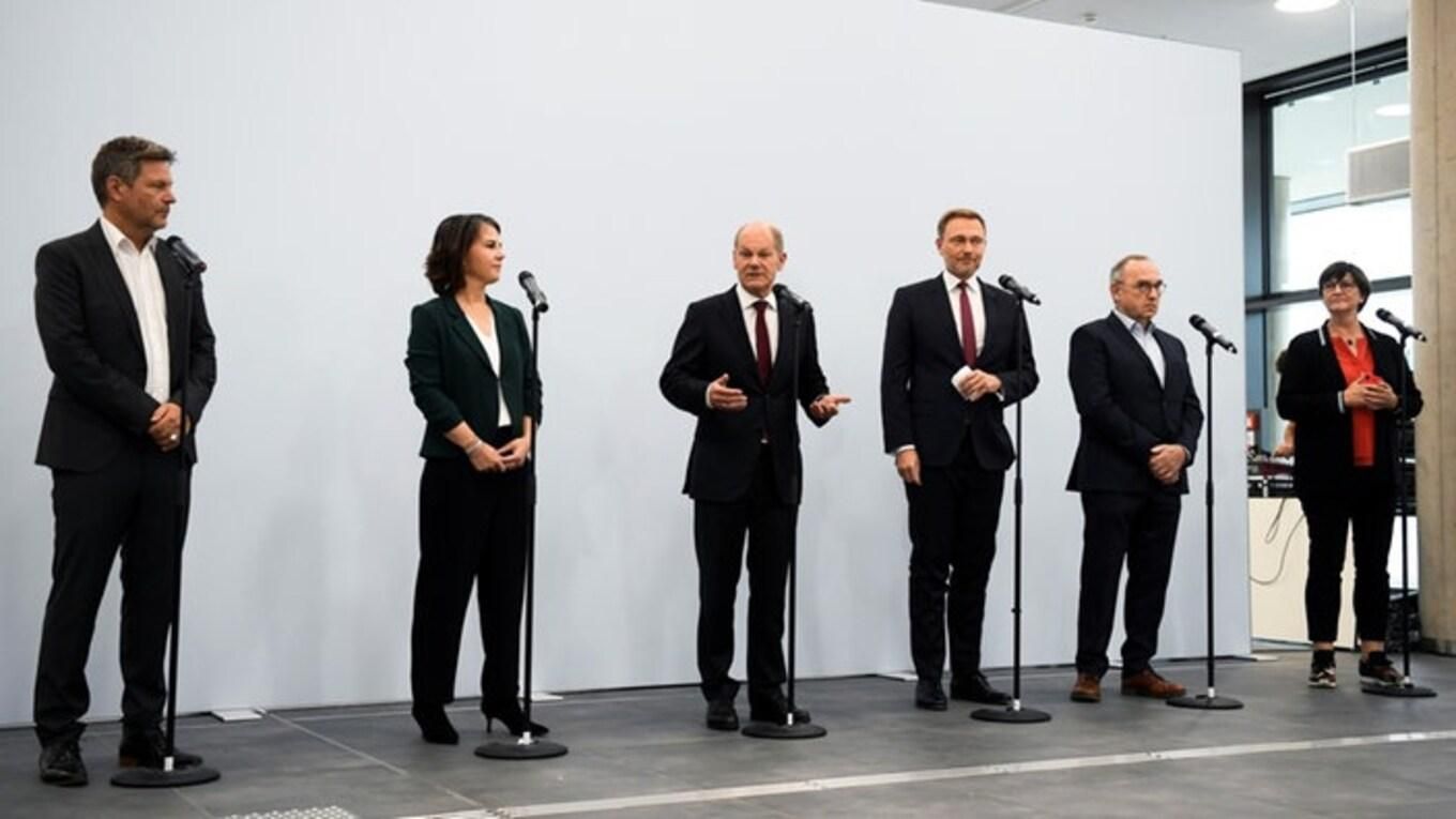 Опоненти партії Меркель хочуть починати переговори про формування коаліції - 24 Канал Опоненти партії Меркель хочуть починати переговори про формування коаліції - 24 Канал