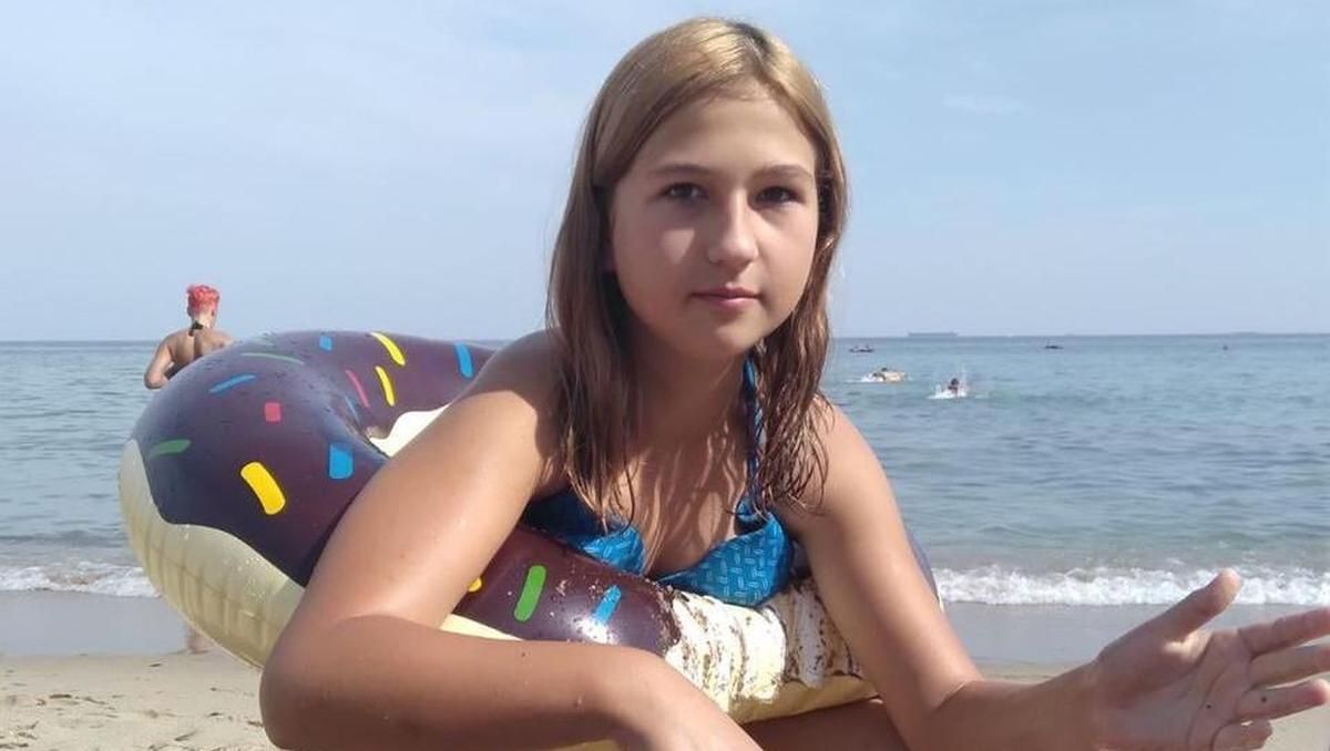 Ушла из дома и не выходит на связь: в Одесской области ищут 12-летнюю девочку