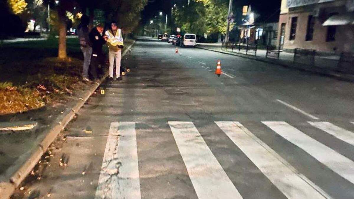 Мотоцикліста, який на смерть збив 6-річну дівчинку в Калуші, затримали: з'явилось відео ДТП - Новини Івано-Франківська сьогодні - 24 Канал Мотоцикліста, який на смерть збив 6-річну дівчинку в Калуші, затримали: з'явилось відео ДТП - Новини Івано-Франківська сьогодні - 24 Канал