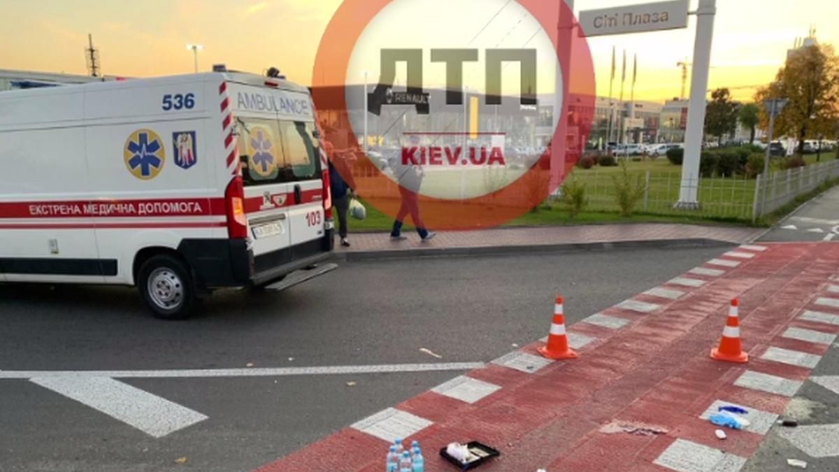 В Киеве пьяный водитель грузовика сбил пешеходов и устроил гонки с полицией: ужасное видео