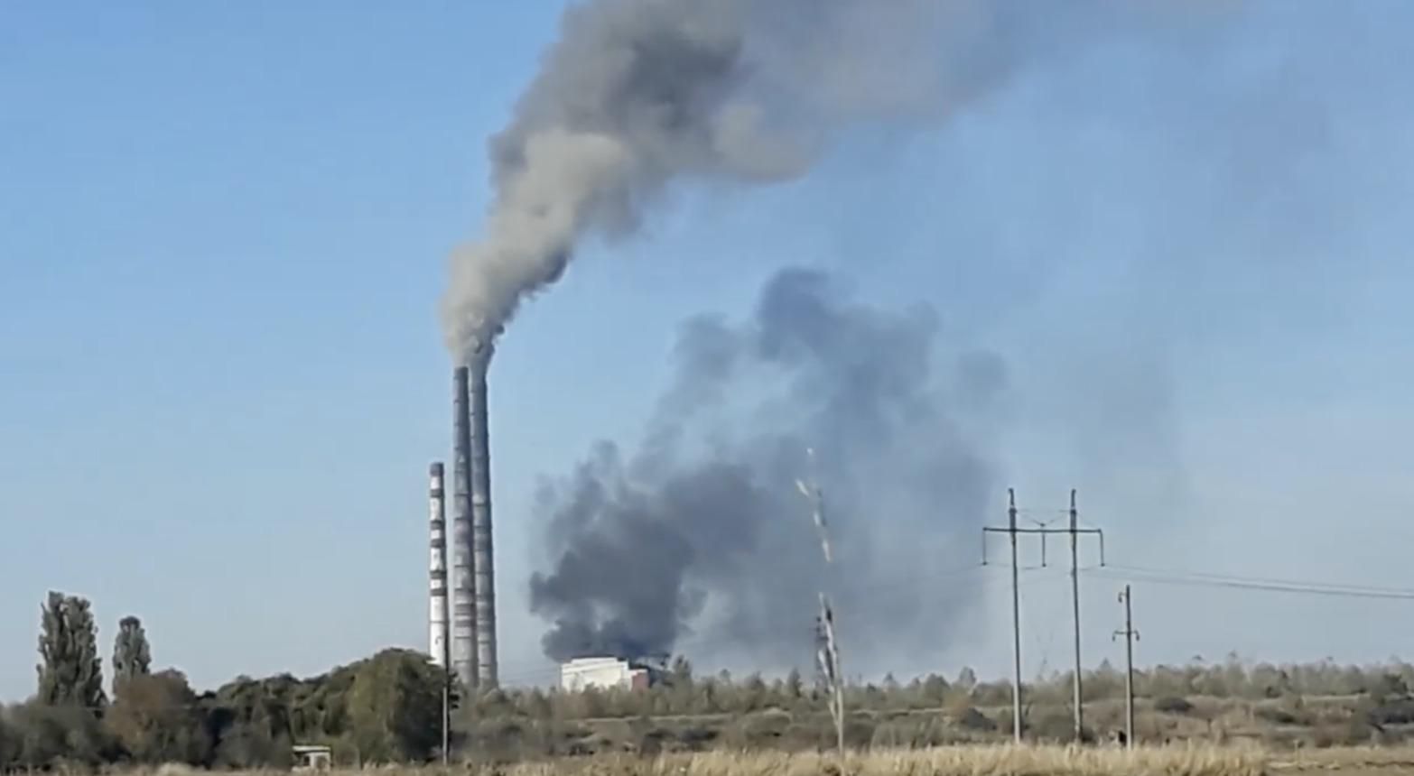 Аварійна зупинка енергоблоку: людей знову налякав дим з Бурштинської ТЕС - Україна новини - 24 Канал
