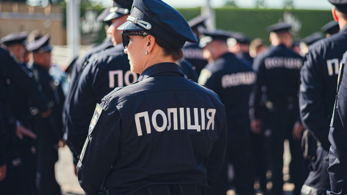 Похитила эвакуатор и устроила ДТП: в Одессе задержали психически больную женщину Похитила эвакуатор и устроила ДТП: в Одессе задержали психически больную женщину