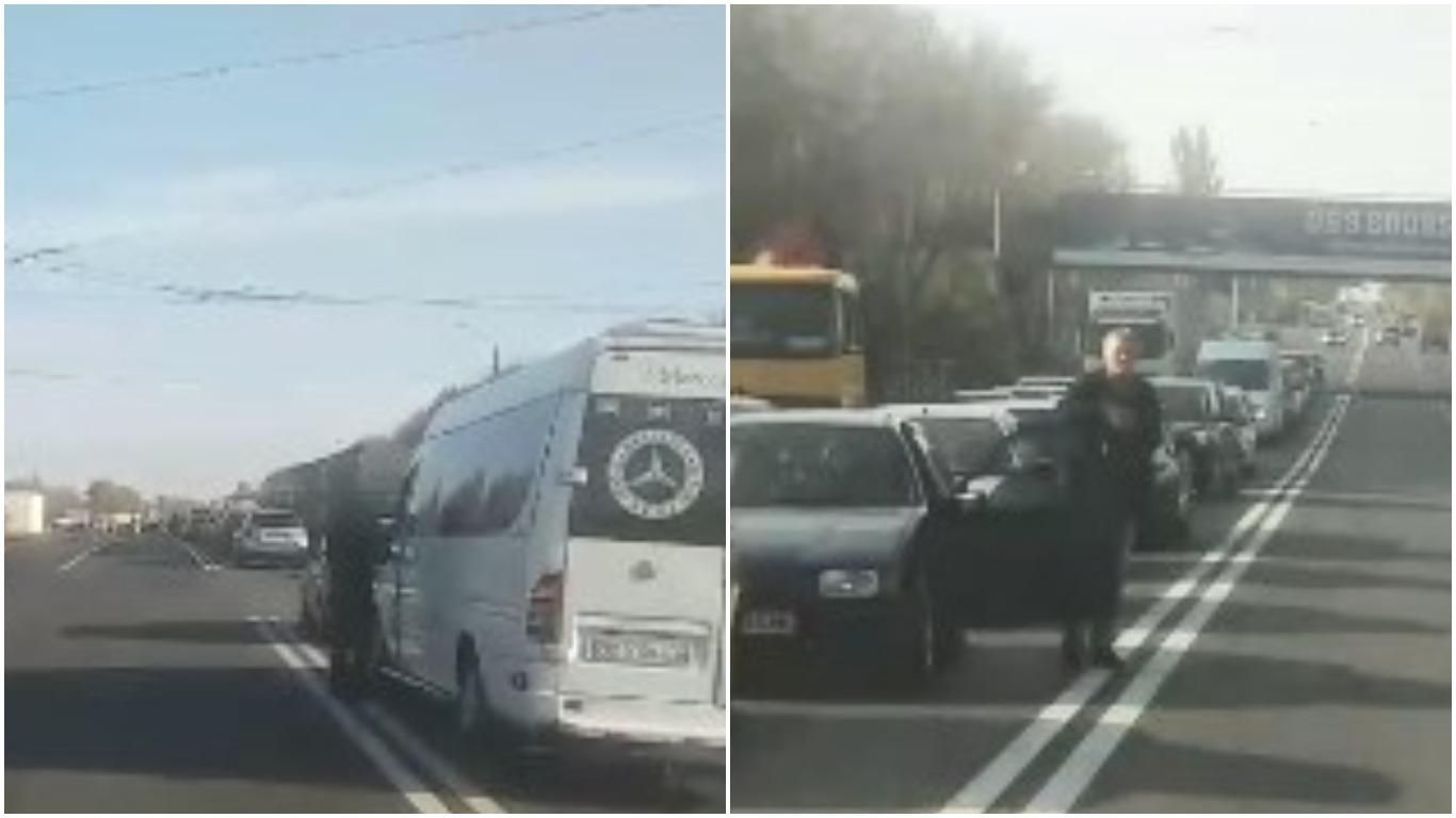 Через відключення газу: жителі села на Харківщині другий день перекривають трасу - Україна новини - 24 Канал Через відключення газу: жителі села на Харківщині другий день перекривають трасу - Україна новини - 24 Канал