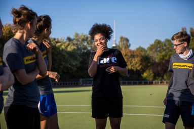 "Гендерна рівність у спорті": українців запрошують взяти участь у цікавій лекції