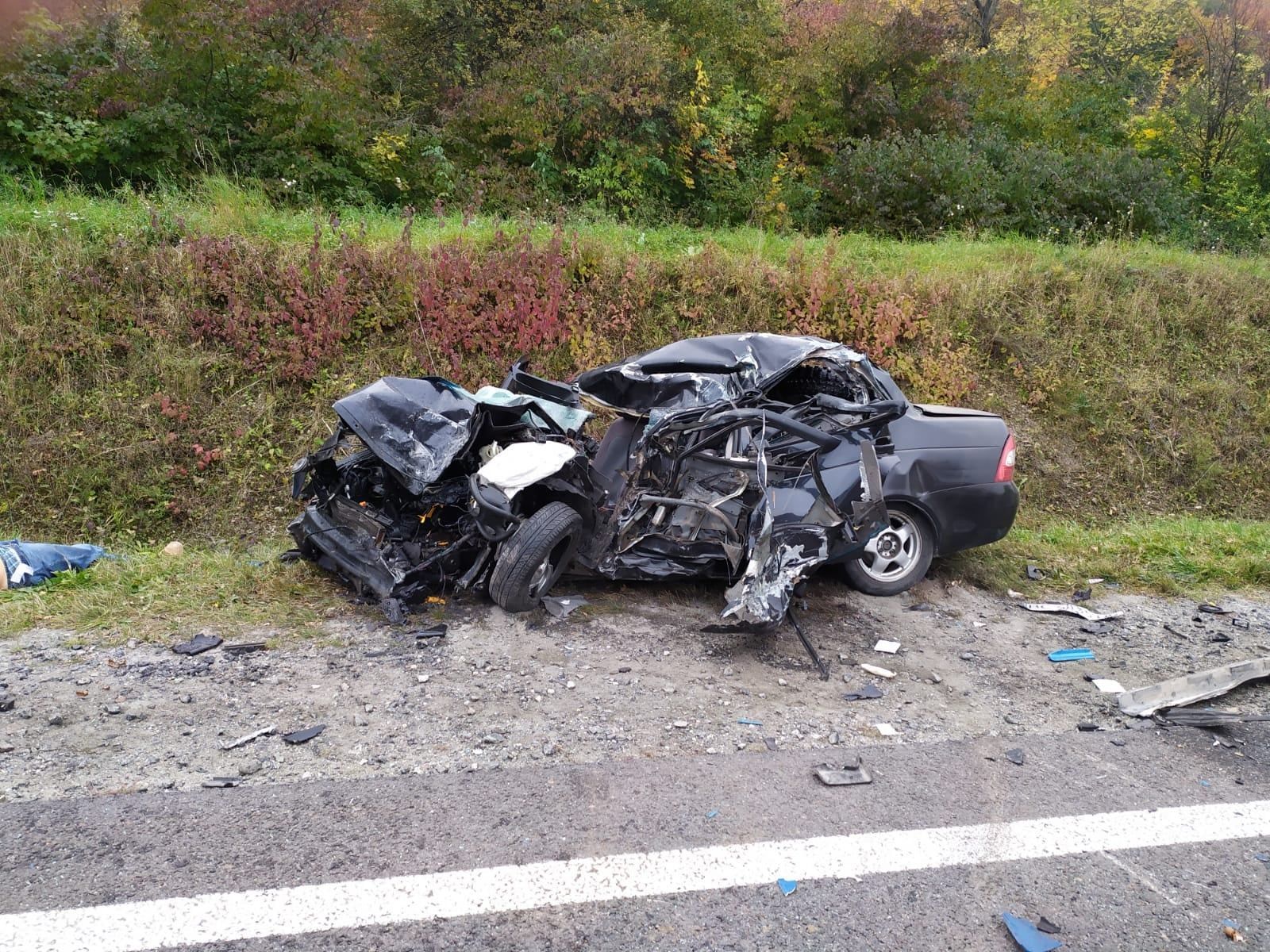 Авто розтрощило вщент, 2 людини загинули: деталі моторошної ДТП на трасі Львів – Тернопіль - Новини Львова - Львів Авто розтрощило вщент, 2 людини загинули: деталі моторошної ДТП на трасі Львів – Тернопіль - Новини Львова - Львів