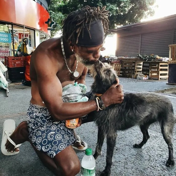 Бездомные люди и их собаки из Бразилии
