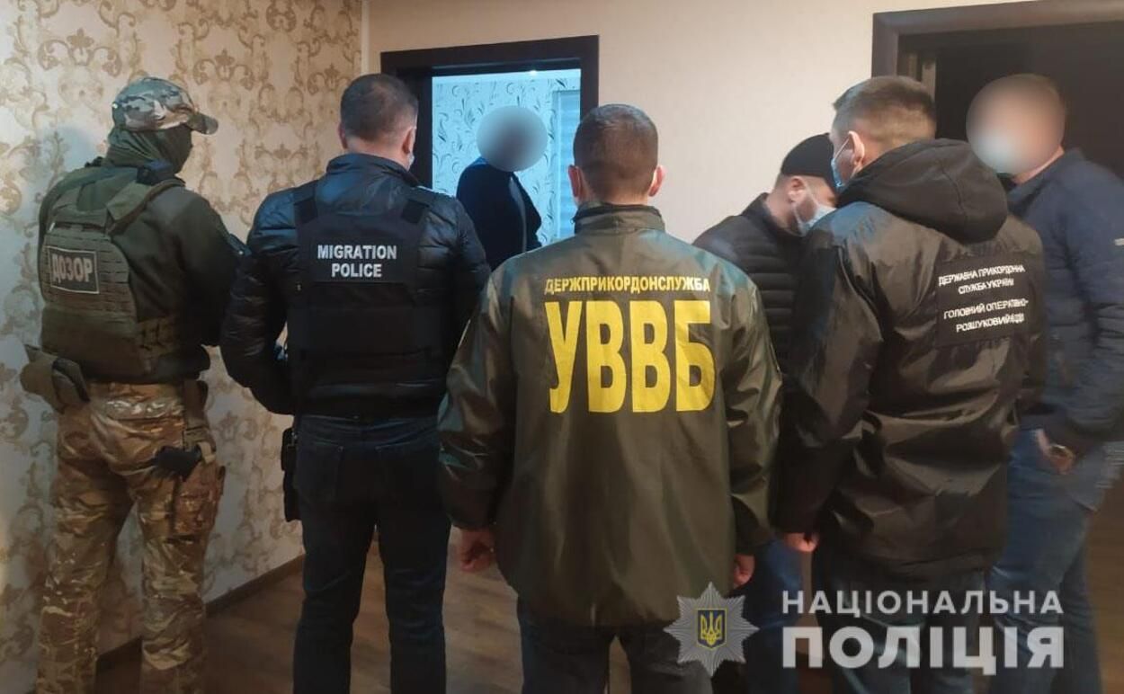 На Львівщині індус та 3 українці переправляли нелегалів у Польщу - Новини Львова - Львів На Львівщині індус та 3 українці переправляли нелегалів у Польщу - Новини Львова - Львів