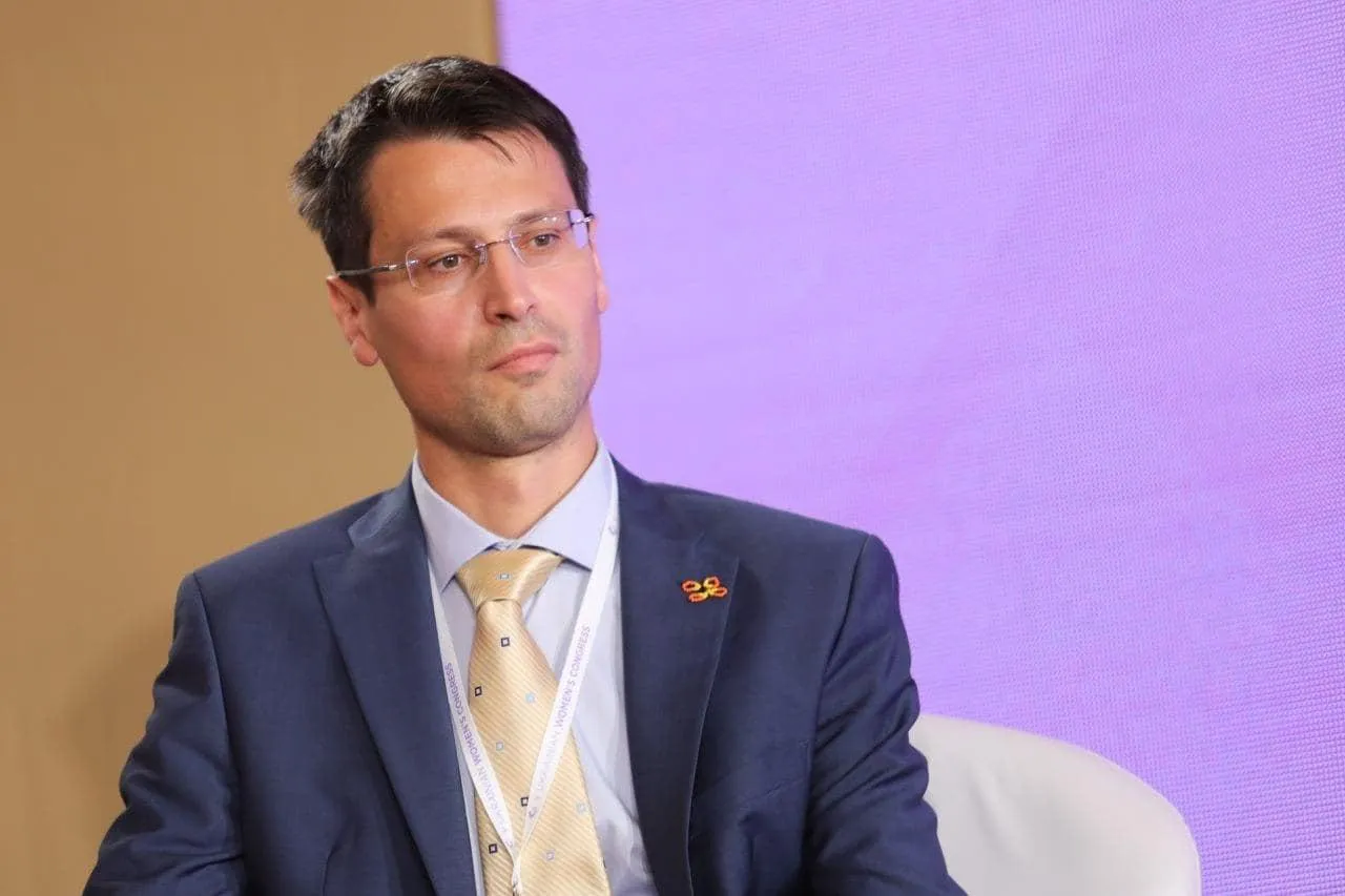 Петро Бурковський, політичний аналітик Петро Бурковський, політичний аналітик