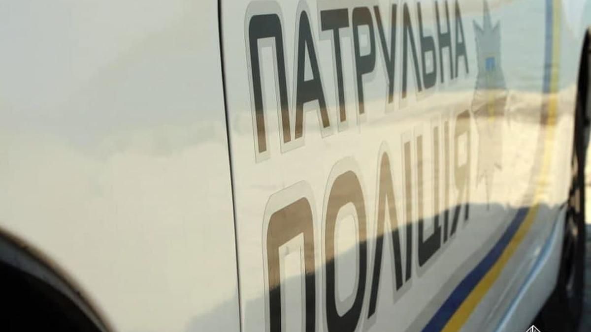 В Киеве водитель Mercedes ударил по лицу 9-летнюю девочку