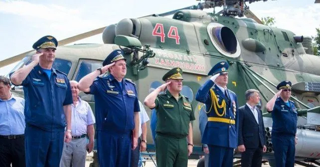 Офіцери вертолітного полку Офіцери вертолітного полку