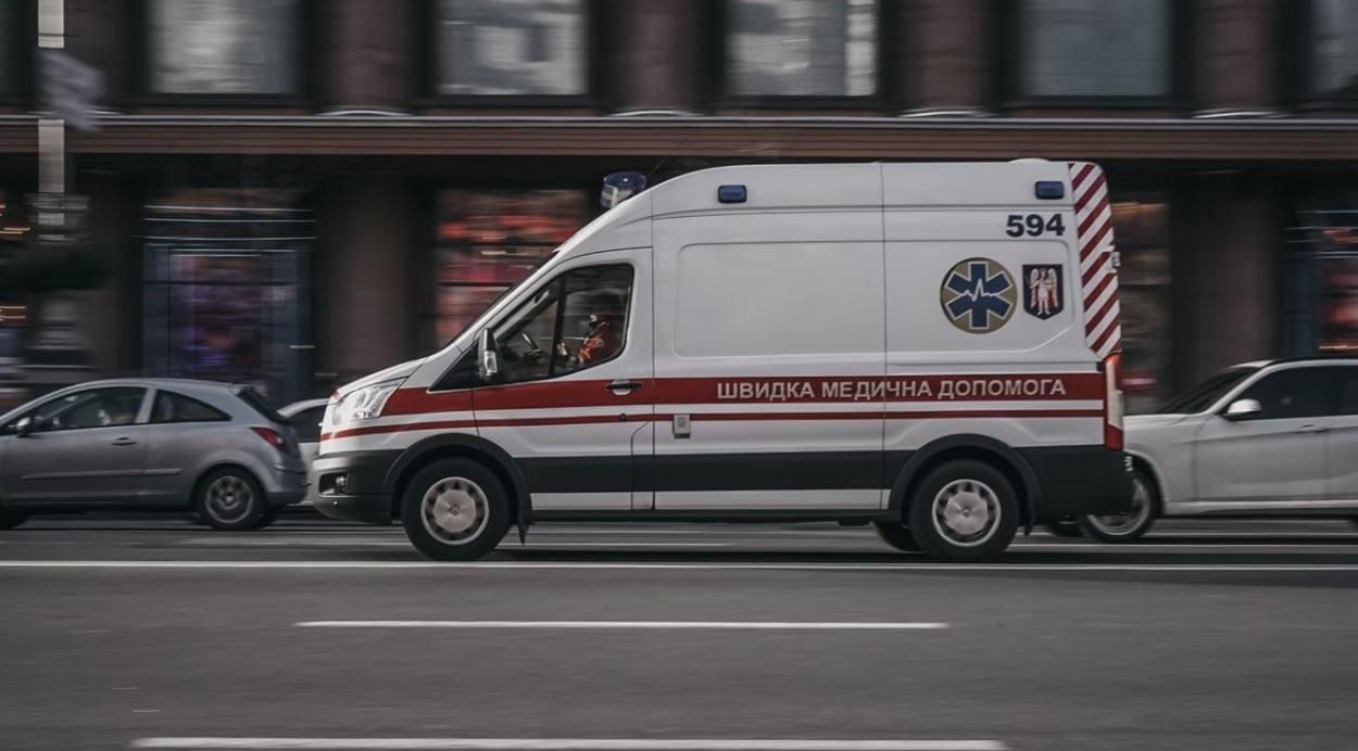 Смерть 72-річного італійця у швидкій: поліція розслідує випадок як недбальство лікарів - Новини Чернівців сьогодні - 24 Канал
