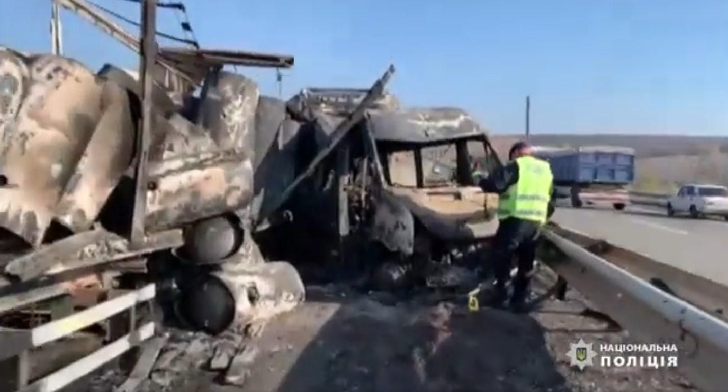 Масштабна ДТП на Одещині з загиблими: поліція затримала водія вантажівки - Новини Одеси сьогодні - 24 Канал