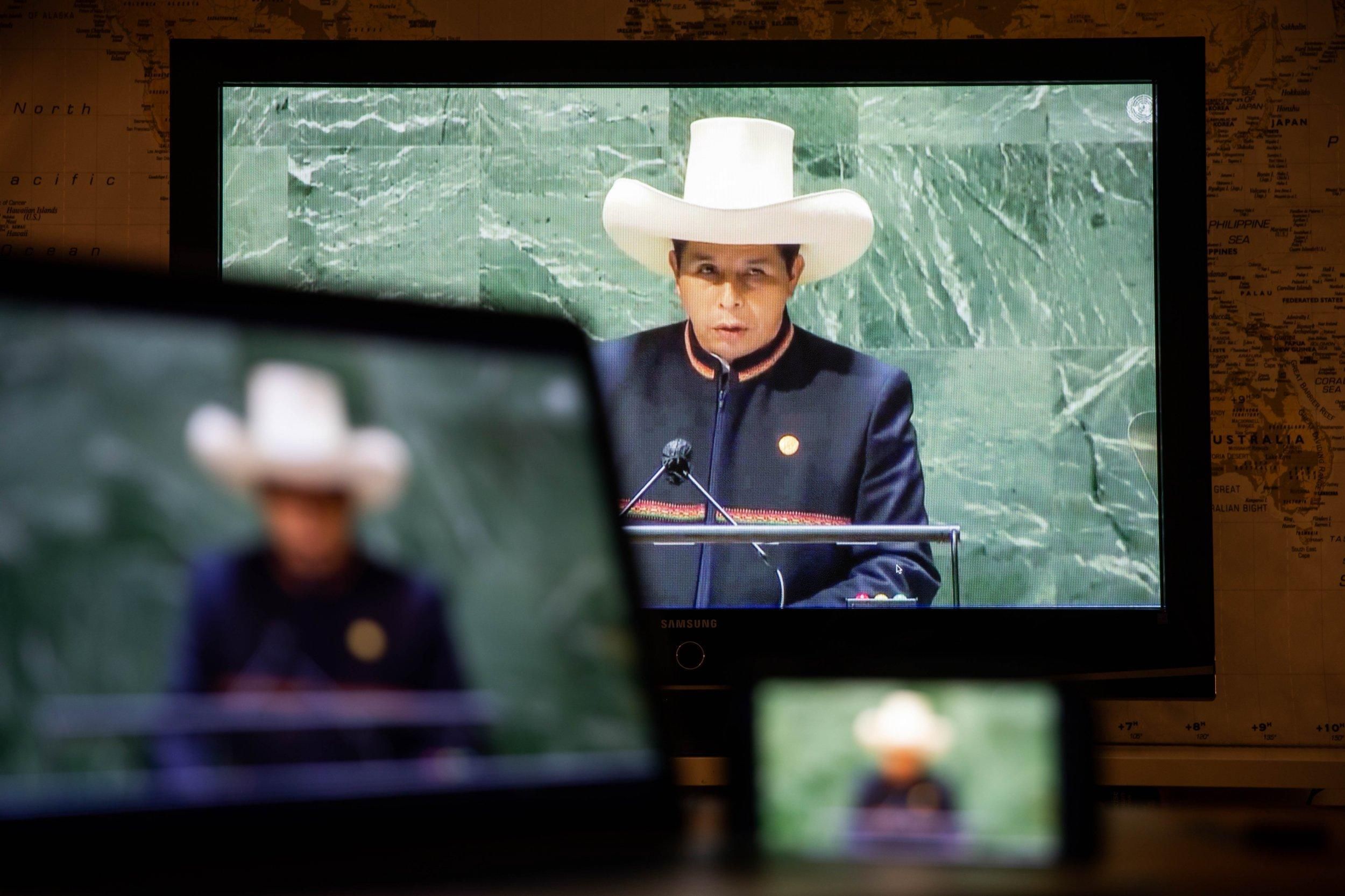 В перуанской сказки об учителе-президенте может не быть счастливого конца - 24 Канал В перуанской сказки об учителе-президенте может не быть счастливого конца - 24 Канал