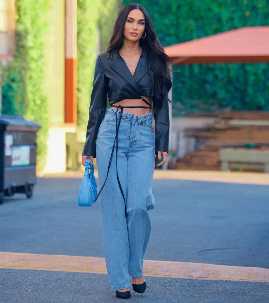 Ефектний образ Меган Фокс / Фото з інстаграму Мейв Рейлі Ефектний образ Меган Фокс / Фото з інстаграму Мейв Рейлі