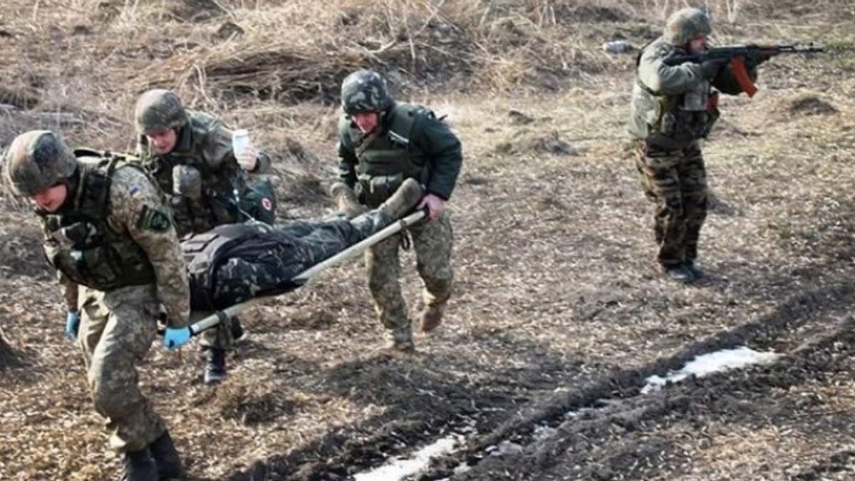Бойовики обстріляли позиції ЗСУ: український захисник у лікарні - Україна новини - 24 Канал