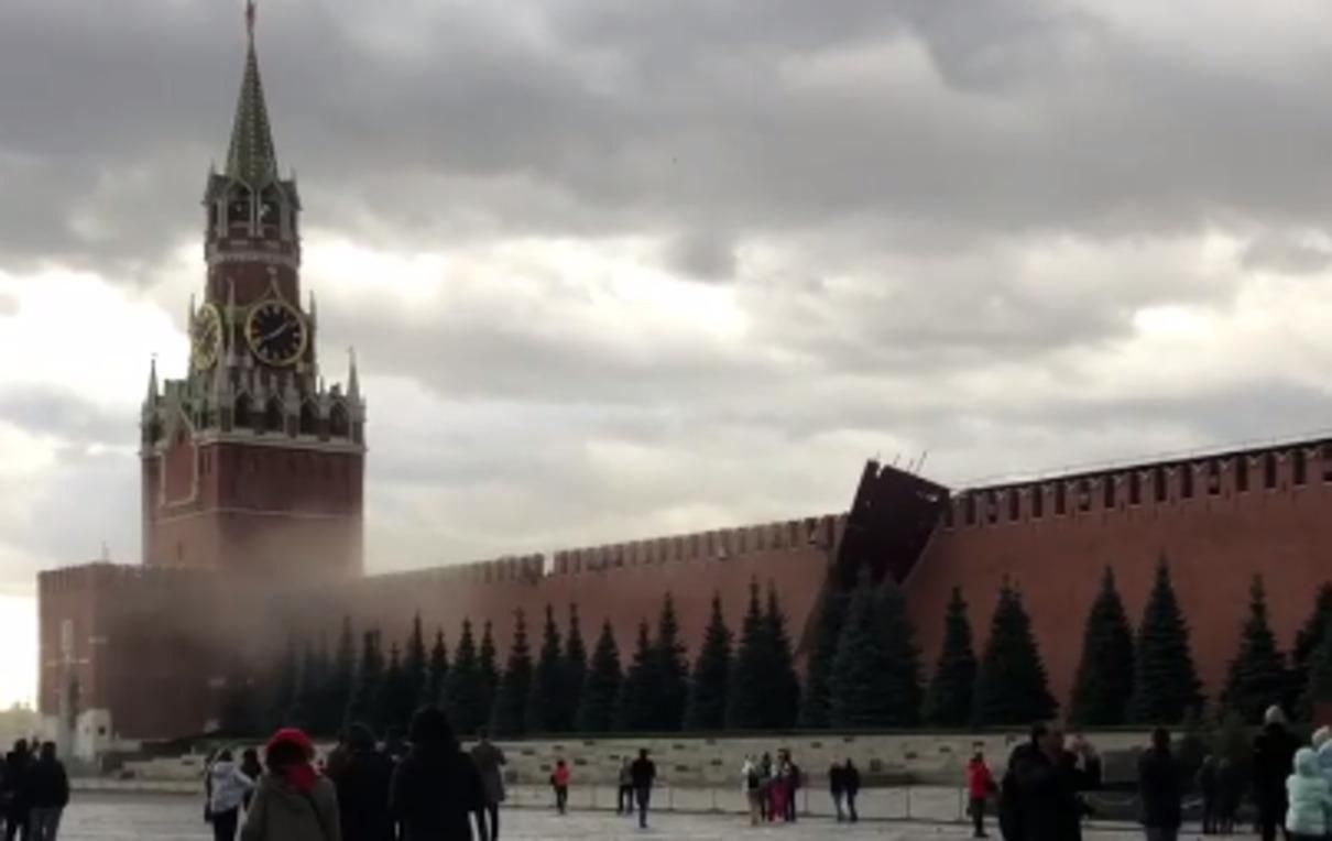 У Москві через сильний вітер відпав кусок муру Кремля: епічне відео - 24 Канал